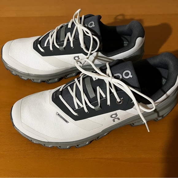 NIB On Men’s Cloudventure Waterproof Athletic Tennis Running Shoes Trainers Sz 8 - Picture 5 of 13